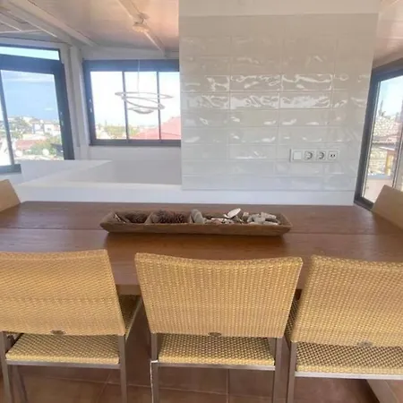 Casa Bianca أورلا